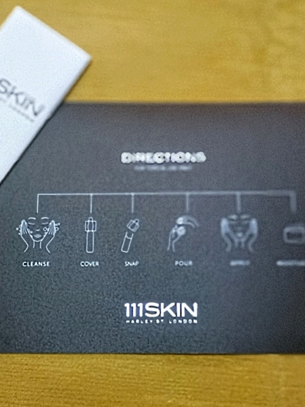 111SKIN The Firming Concentrate Ampoules — Black - Picture 4 of 6